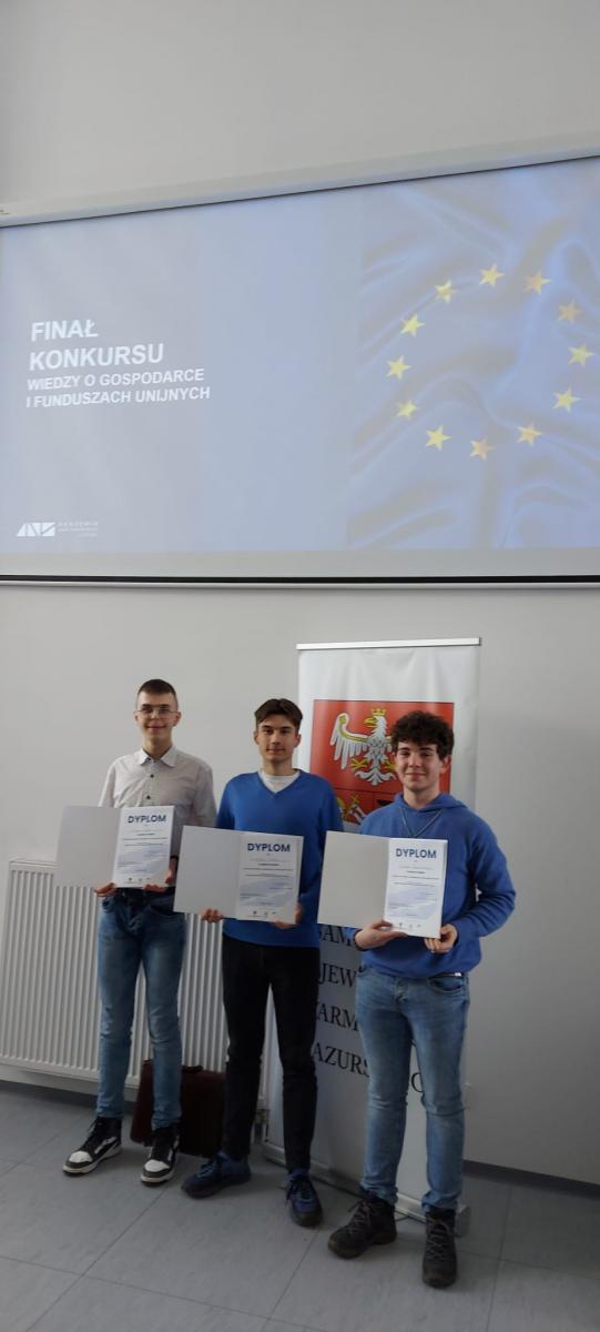 Sukces uczniów Technikum nr 3 w konkursie Wiedzy o Gospodarce i Funduszach Unijnych